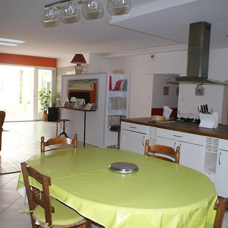 Spacieuse Maison De Village Climatisee Avec Jardin Patio Bessan Exterior photo